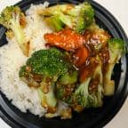 Best Broccoli w. Garlic Sauce 鱼香芥兰 in Easton, MD